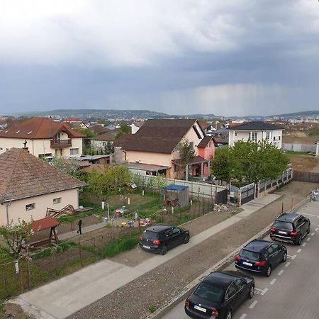 Max Studio Sancraiu de Mures Exteriör bild