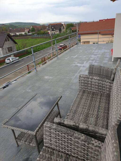 Max Studio Sancraiu de Mures Exteriör bild